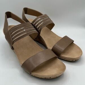 Naturalizer tan Madrid sandals, size 8.5M